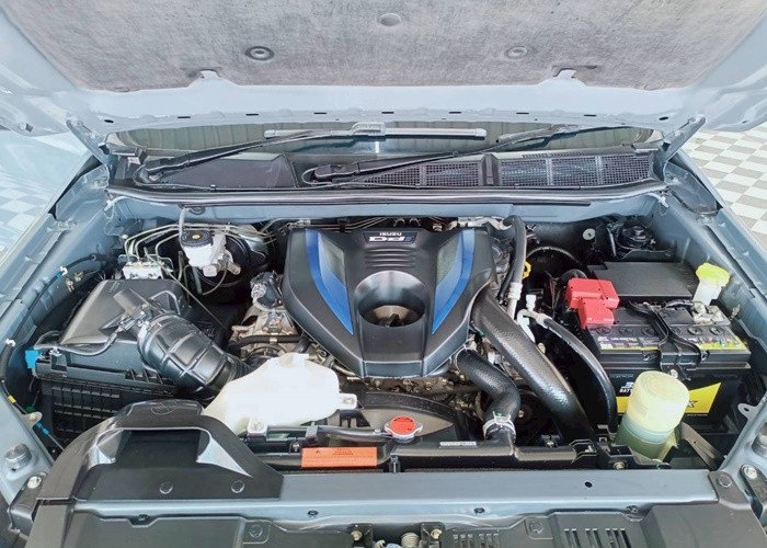 Used 1
                    ISUZU
                     for Sale Image