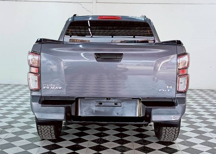 Used 1
                    ISUZU
                     for Sale Image