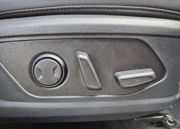 Used 1
                    KIA
                     for Sale Image