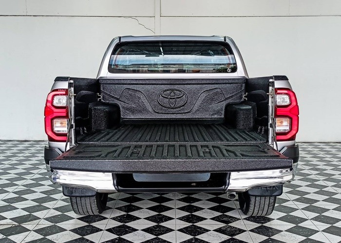 Used 8
                    TOYOTA
                     for Sale Image