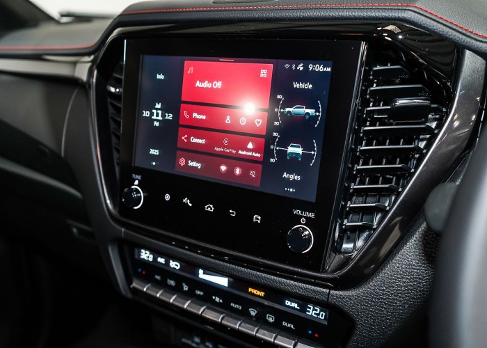 Used 1
                    ISUZU
                     for Sale Image