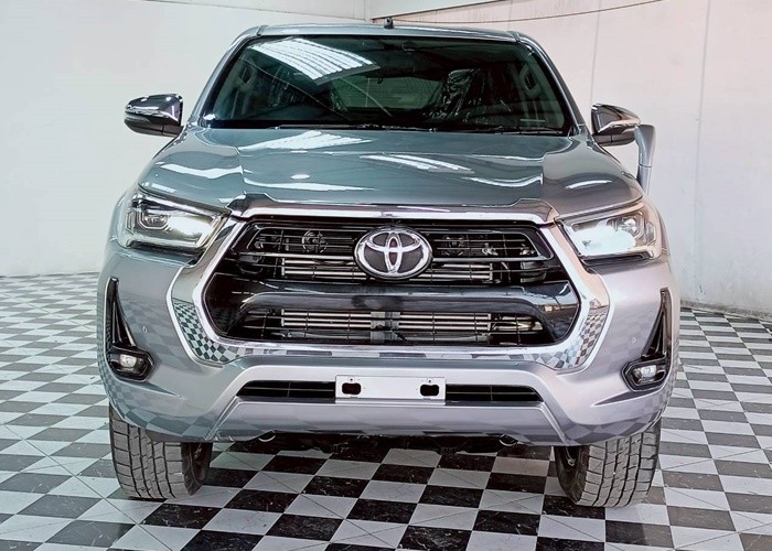 Used 8
                    TOYOTA
                     for Sale Image