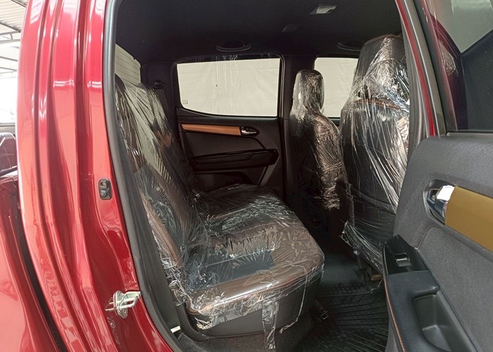 Used 3
                    ISUZU
                     for Sale Image